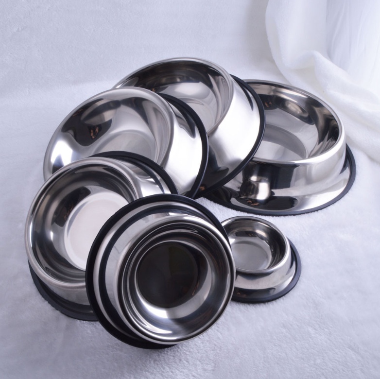 Classic Stainless Steel Pet Bowl – Durable Food & Water Bowl for Dogs & Cats - Image 3
